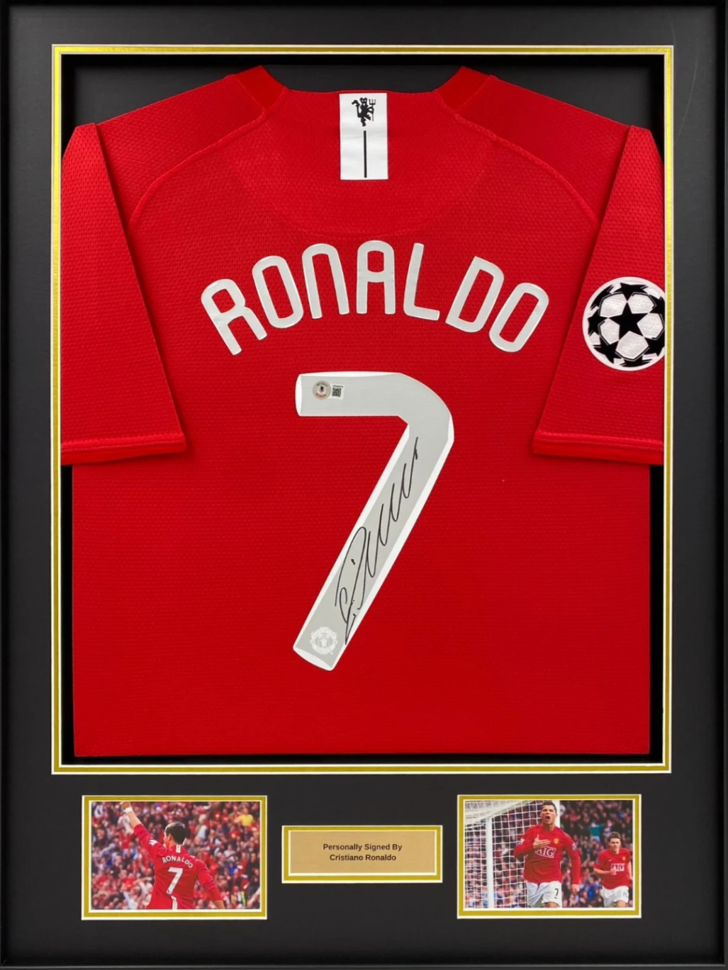 Framed signed Cristiano Ronaldo Manchester United #7 Red Home Jersey Display