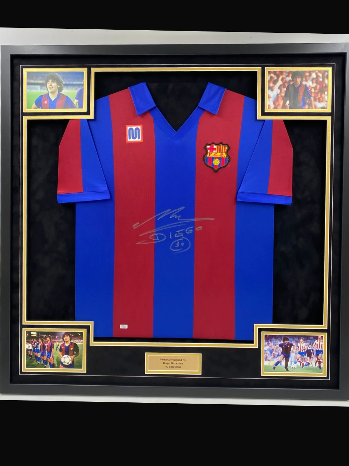 Framed signed Diego Maradona Barcelona #10 Jersey Display